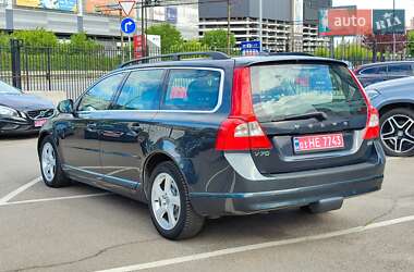 Универсал Volvo V70 2011 в 