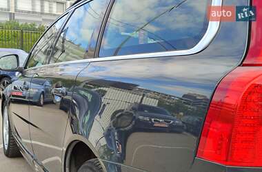 Универсал Volvo V70 2011 в 