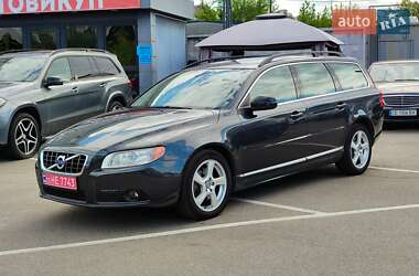 Универсал Volvo V70 2011 в 