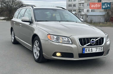 Универсал Volvo V70 2010 в 