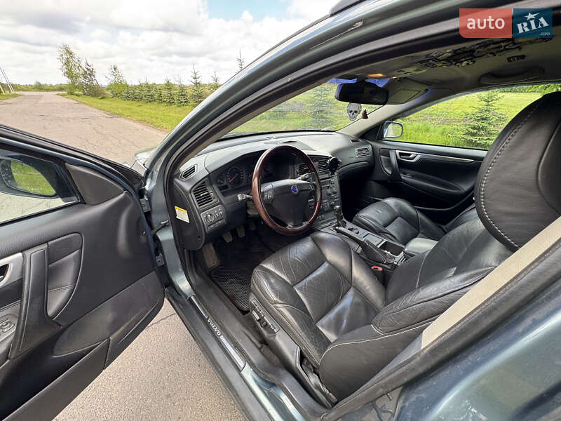 Універсал Volvo V70 2000 в Рівному