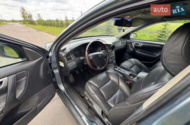 Универсал Volvo V70 2000 в 