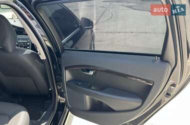 Универсал Volvo V70 2011 в 