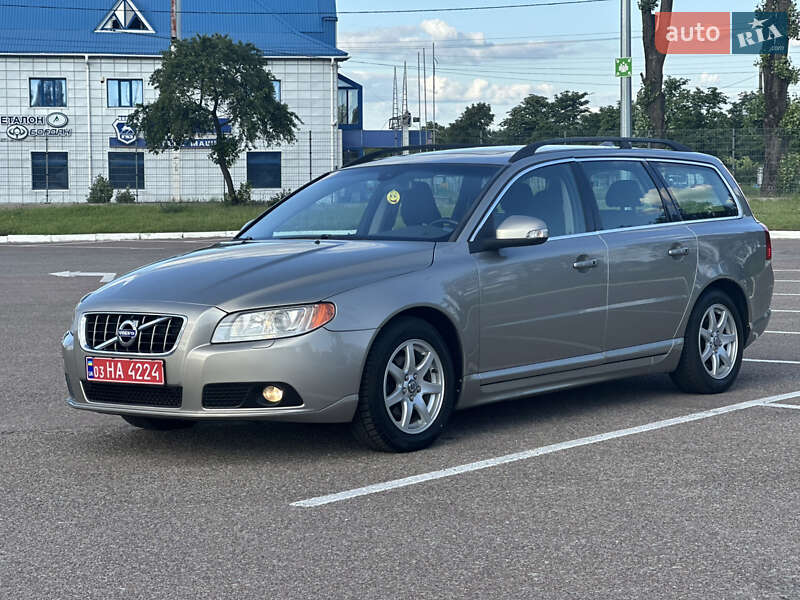 Volvo V70 2010