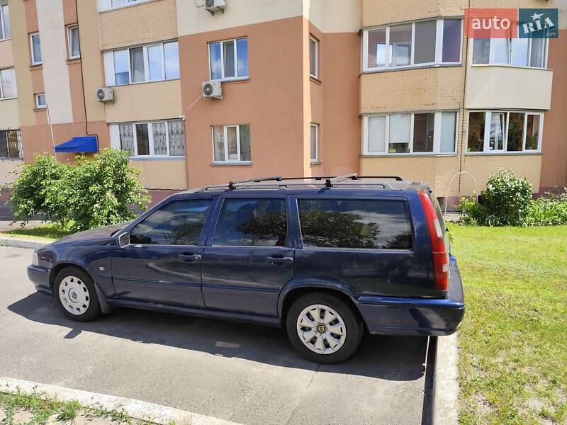 Универсал Volvo V70 1997 в Буче