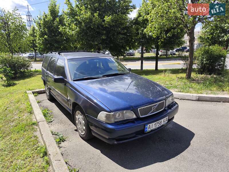 Универсал Volvo V70 1997 в Буче