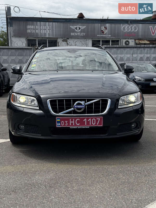 Volvo V70 2011