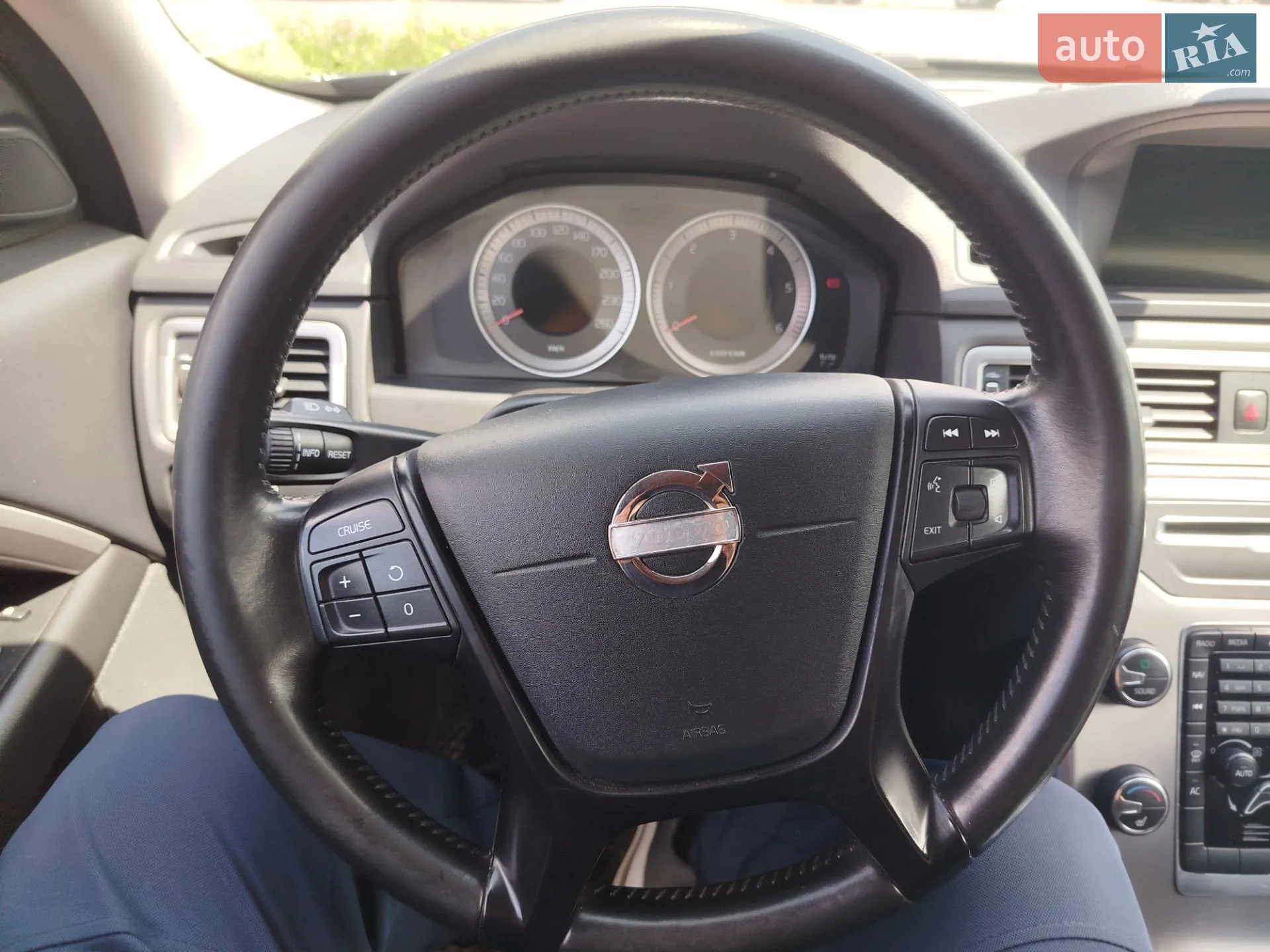 2011 Volvo V70 - мініатюра 15