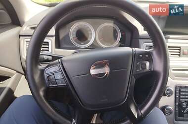 Универсал Volvo V70 2011 в 