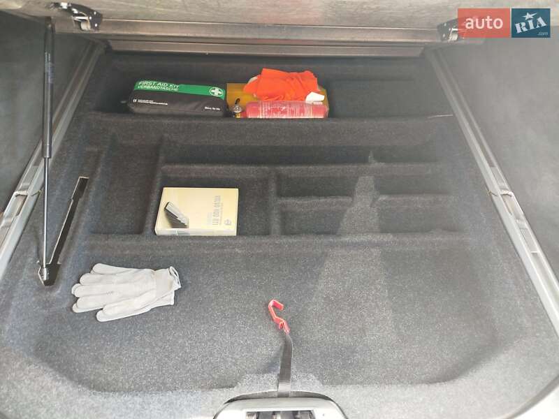 Универсал Volvo V70 2011 в Нововолынске