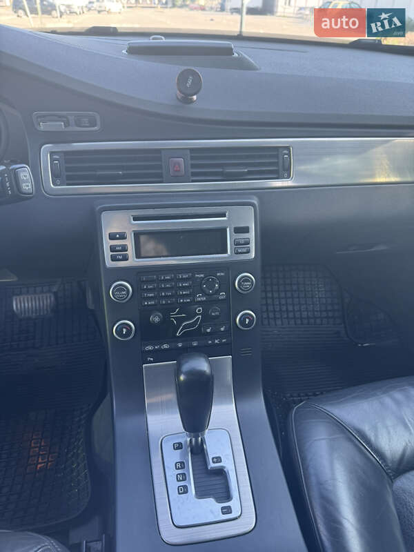 Универсал Volvo V70 2009 в Киеве