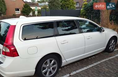 Универсал Volvo V70 2010 в 