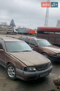 Универсал Volvo V70 1998 в Казатине