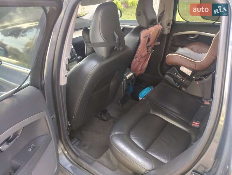 Универсал Volvo V70 2010 в Луцке