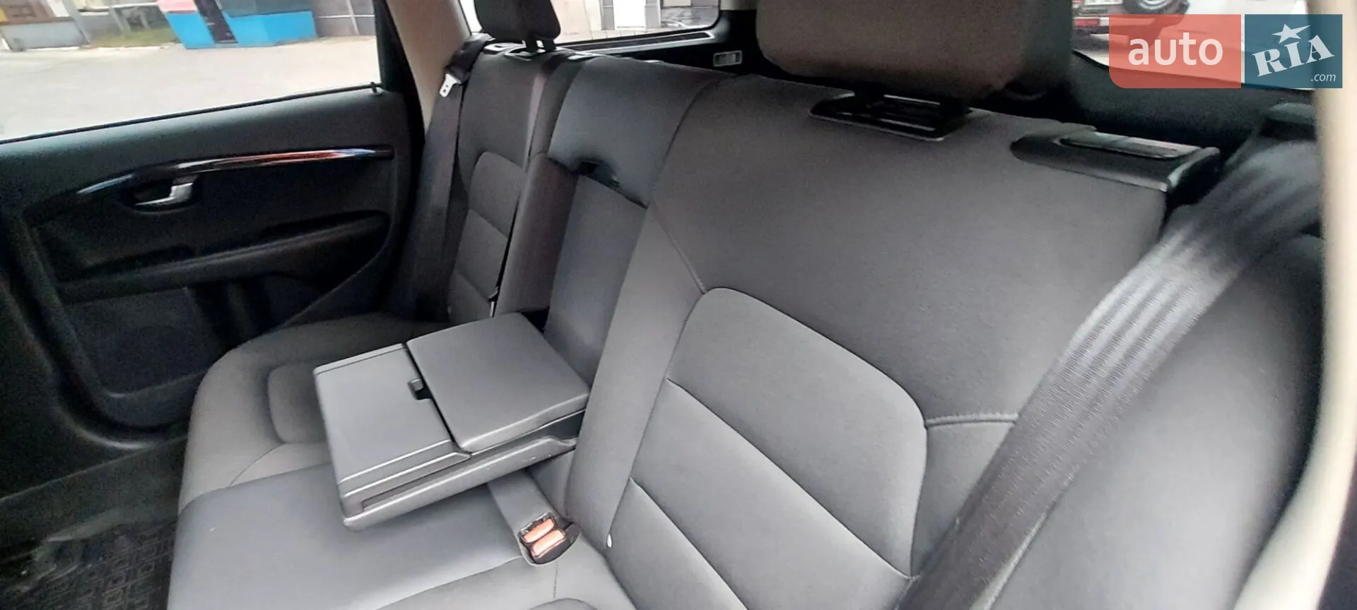 2011 Volvo V70 - мініатюра 16