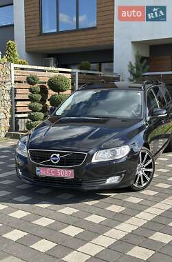 Универсал Volvo V70 2015 в 