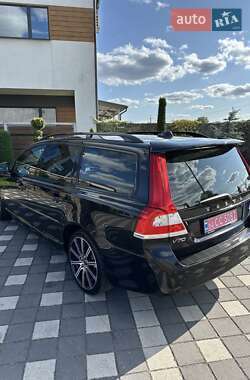 Универсал Volvo V70 2015 в 