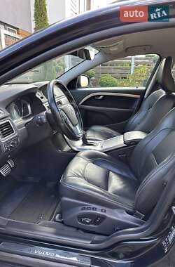 Универсал Volvo V70 2015 в 