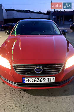 Универсал Volvo V70 2014 в 