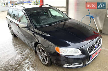 Универсал Volvo V70 2012 в 