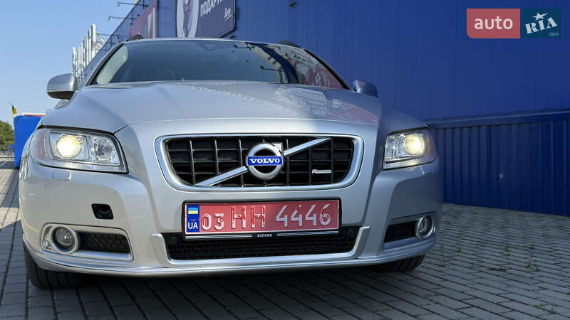 Универсал Volvo V70 2013 в Нововолынске фото 15 Универсал Volvo V70 2013 в Нововолынске