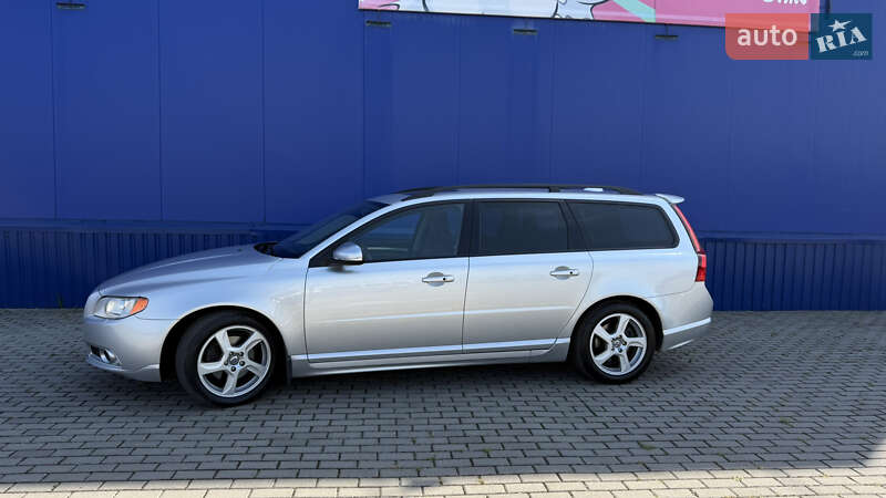 Универсал Volvo V70 2013 в Нововолынске фото 28 Универсал Volvo V70 2013 в Нововолынске