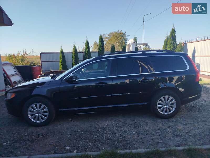 Универсал Volvo V70 2011 в Нововолынске
