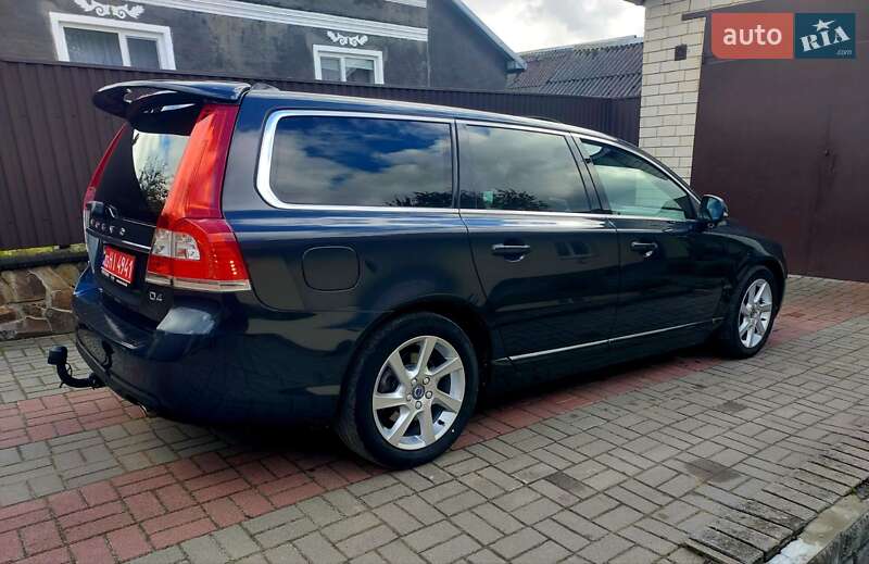 Універсал Volvo V70 2015 в Бродах