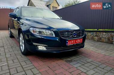 Volvo V70 2015