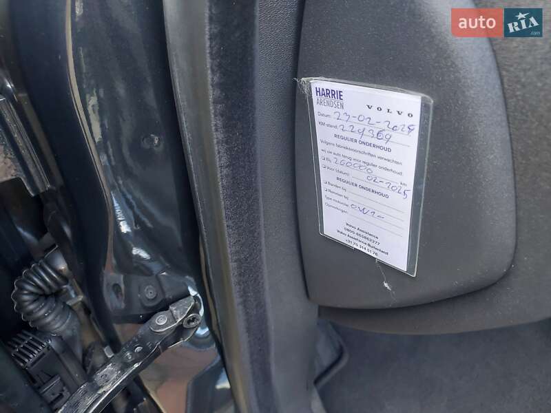 Універсал Volvo V70 2015 в Бродах