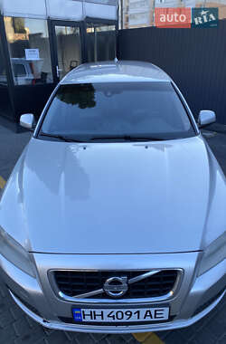 Универсал Volvo V70 2013 в 
