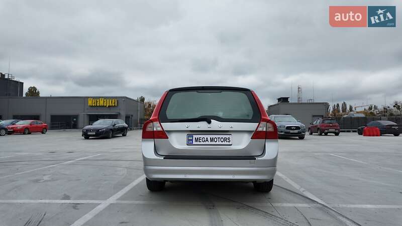 Универсал Volvo V70 2013 в Киеве