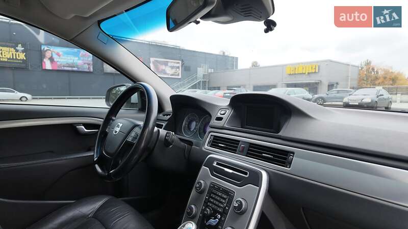 Универсал Volvo V70 2013 в Киеве