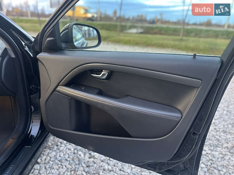 Универсал Volvo V70 2016 в Ивано-Франковске фото 27 Универсал Volvo V70 2016 в Ивано-Франковске
