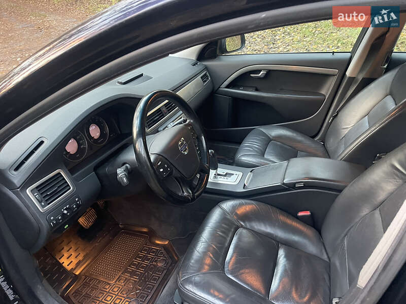 Універсал Volvo V70 2010 в Києві