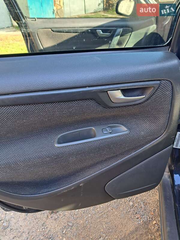 Универсал Volvo V70 2001 в Томашполе фото 2 Универсал Volvo V70 2001 в Томашполе