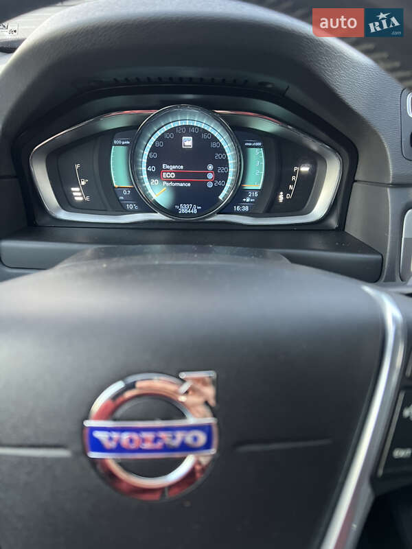 Универсал Volvo V70 2013 в Луцке фото 37 Универсал Volvo V70 2013 в Луцке