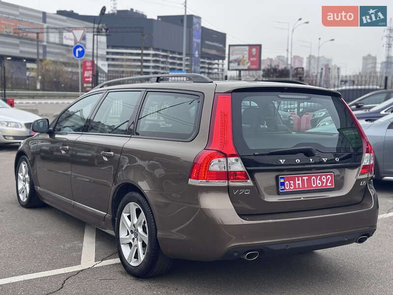Універсал Volvo V70 2015 в Києві
