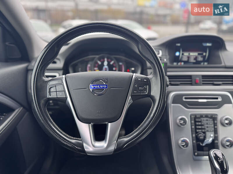 Універсал Volvo V70 2015 в Києві