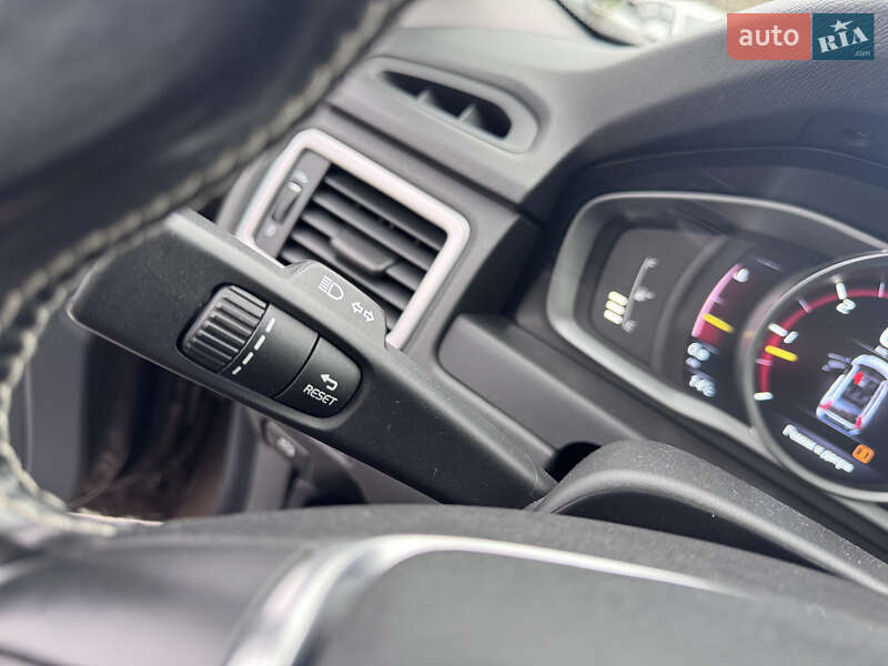 Універсал Volvo V70 2015 в Києві