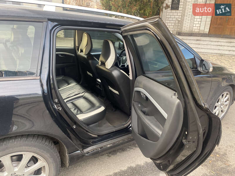 Универсал Volvo V70 2011 в Киеве фото 12 Универсал Volvo V70 2011 в Киеве