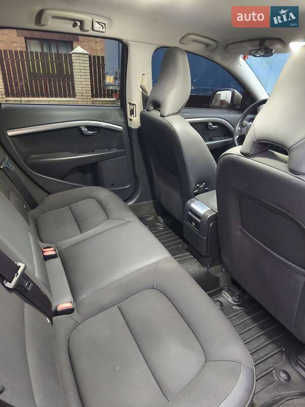 Универсал Volvo V70 2012 в Луцке фото 10 Универсал Volvo V70 2012 в Луцке