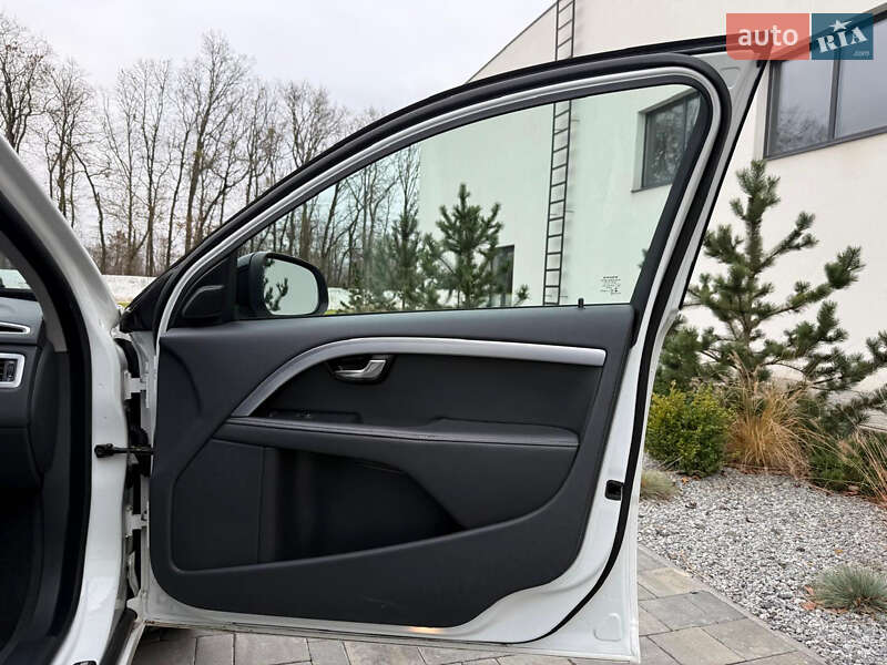 Універсал Volvo V70 2014 в Луцьку фото 40 Універсал Volvo V70 2014 в Луцьку