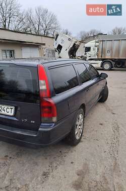 Универсал Volvo V70 2001 в Томашполе