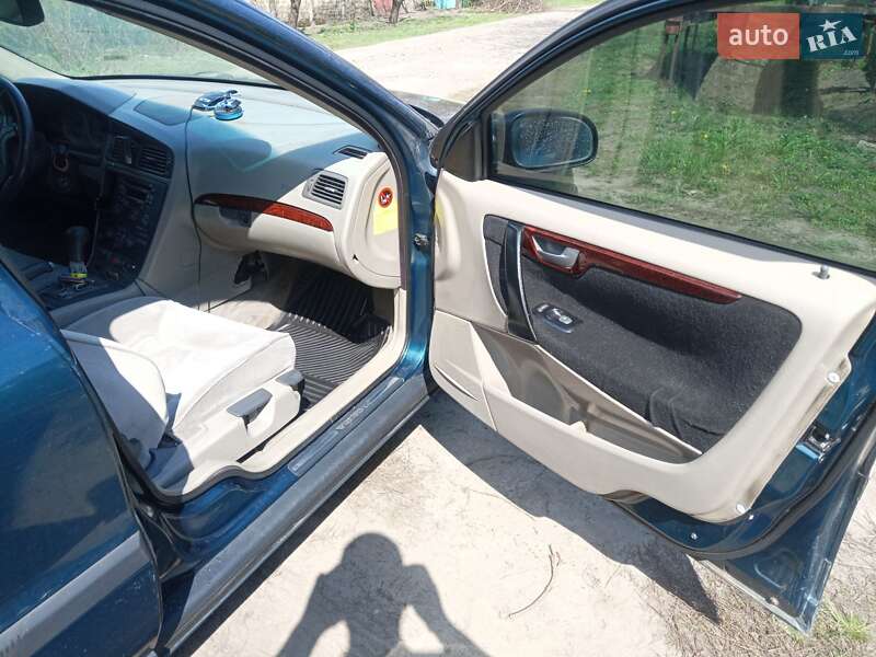 Універсал Volvo V70 2002 в Полтаві