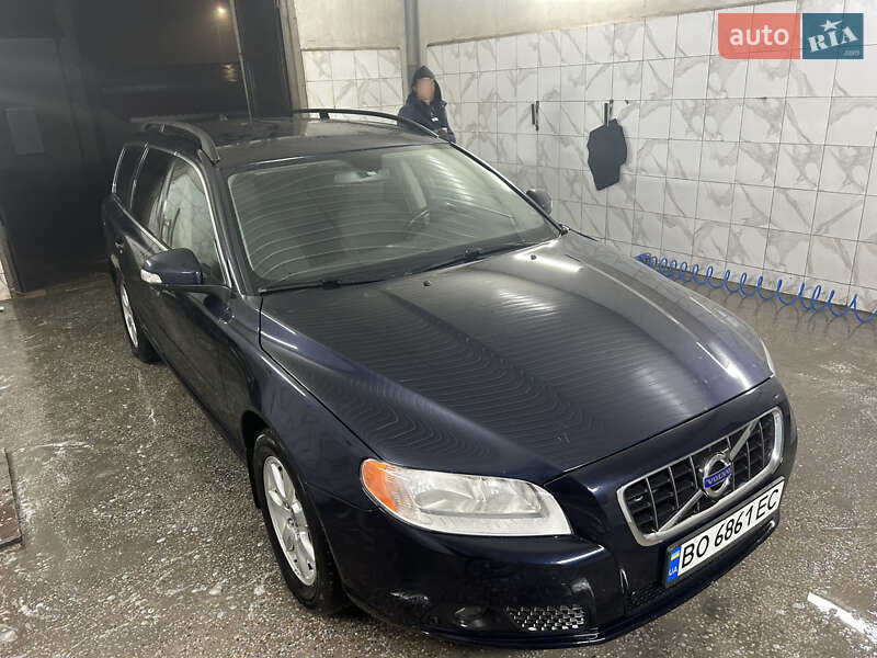 Volvo V70 2010