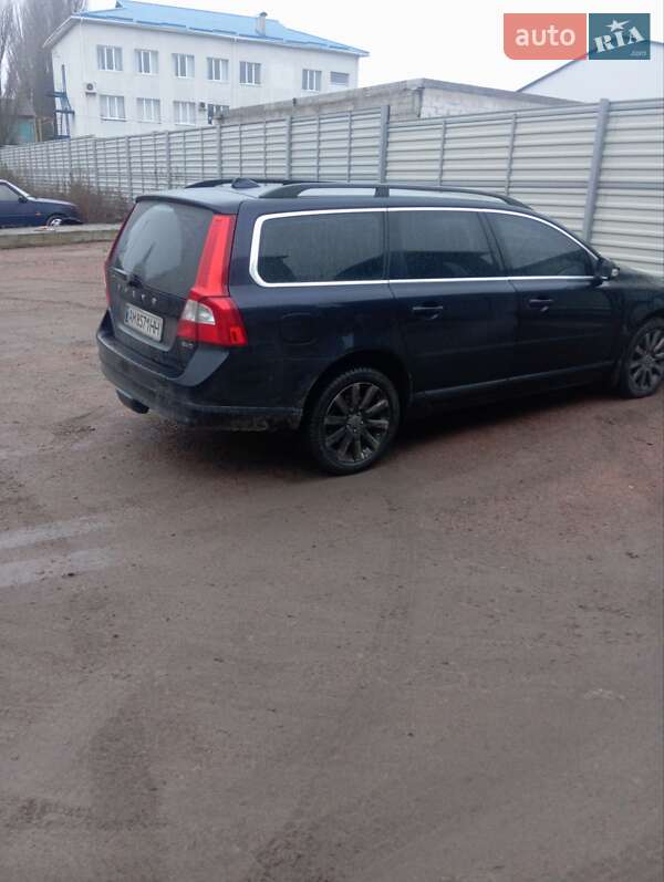 Volvo V70 2010