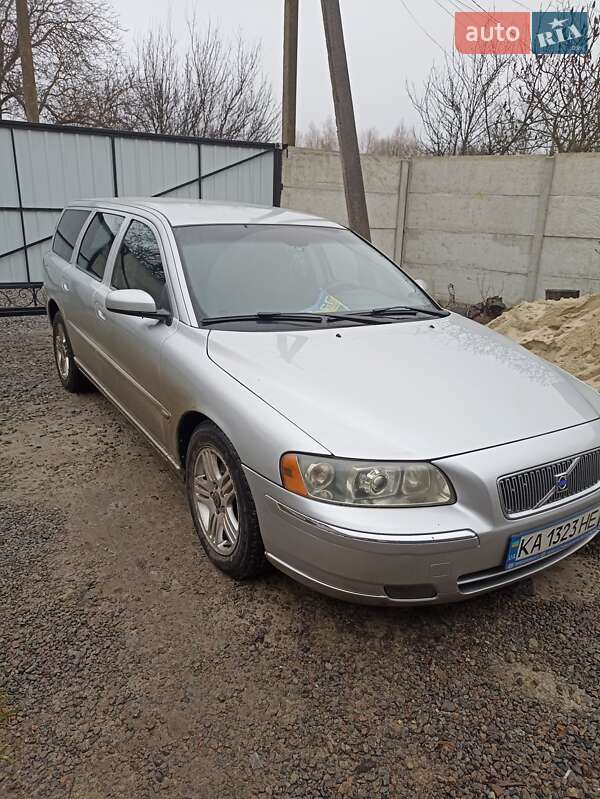 Volvo V70 2005