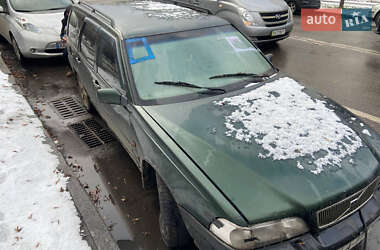 Универсал Volvo V70 1998 в Гребенках