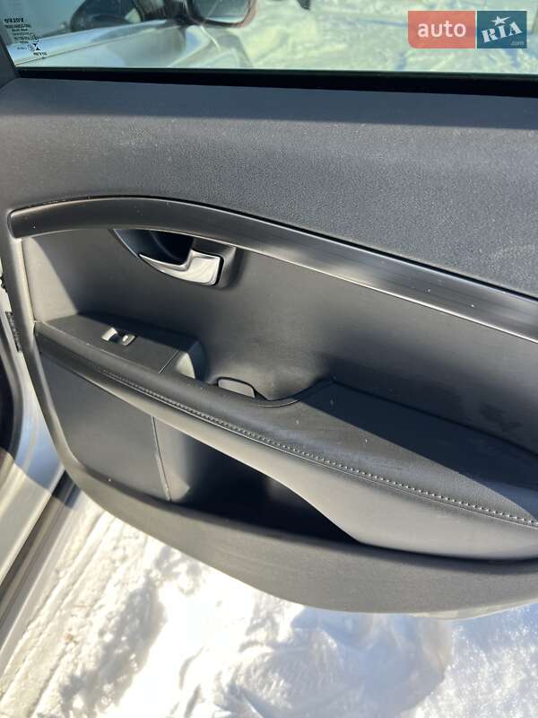 Универсал Volvo V70 2014 в Чорткове фото 27 Универсал Volvo V70 2014 в Чорткове